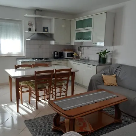 Apartment Ana *