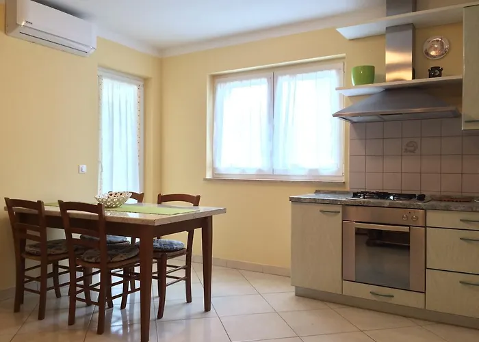 Διαμέρισμα Ana *